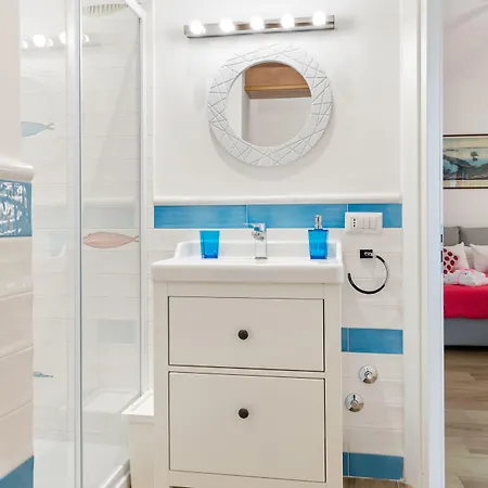 Guesthost - Oui Tree Naples