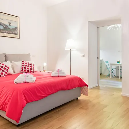 Guesthost - Oui Tree نابولي